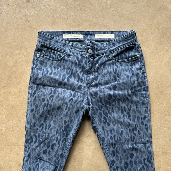 Pilcro Pants - Pilcro Anthropologie Blue Leopard/cheetah Print Jeans (28) Mid Rise Skinny